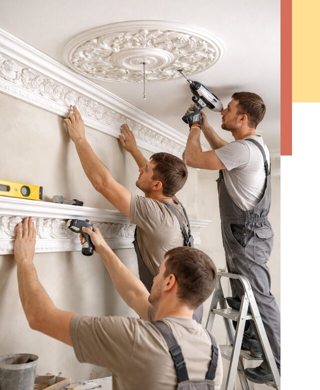 Монтаж лепнины на потолок в Троицке от 3300 руб. быстро и недорого | ОТДЕЛОЧНИК-Трц